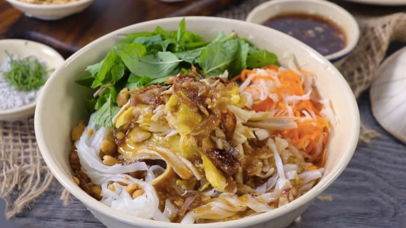 13. PHỞ TRỘN